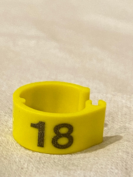 Yellow Numbered Clip Rings 50 pcs حجول صفراء الصنع بولندي